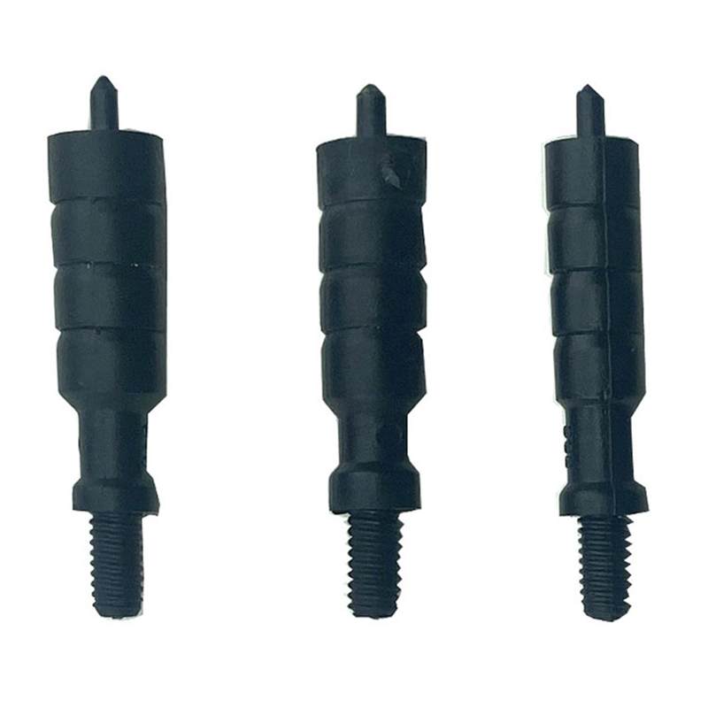 Pistola de material plástico limpiándome